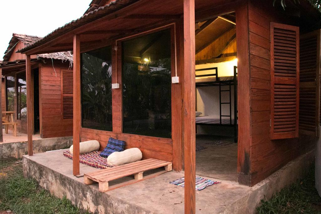 Wonderland Hostel Anjuna Ngoại thất bức ảnh