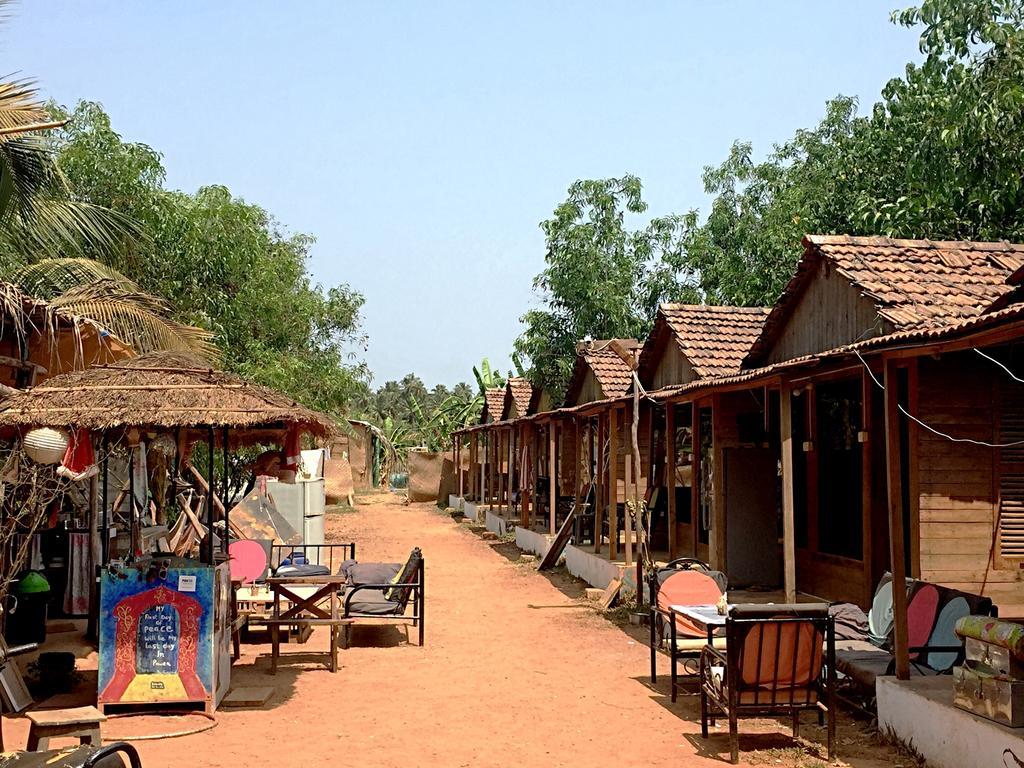 Wonderland Hostel Anjuna Ngoại thất bức ảnh